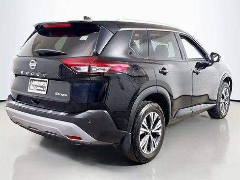 Used 2021 Nissan Rogue SV w/ Premium Package AWD/4WD image 4