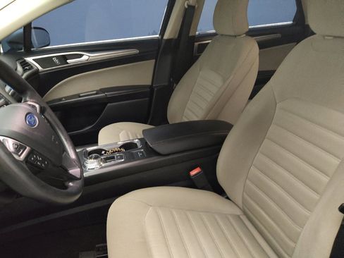 Used 2019 Ford Fusion S FWD image 17