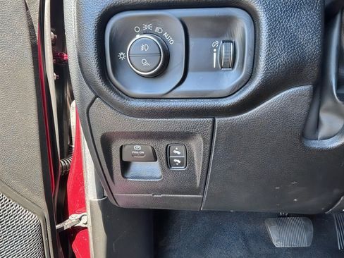 Used 2022 RAM 1500 Big Horn RWD image 25