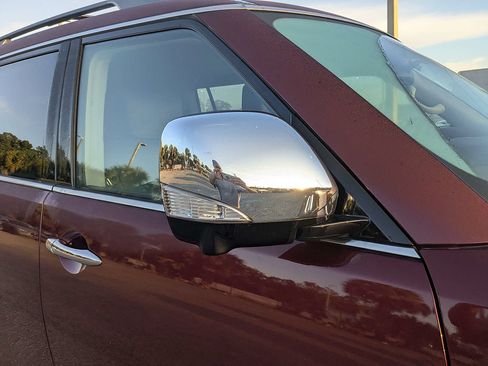 Used 2022 Nissan Armada Platinum w/ Captain's Chairs Package RWD image 12