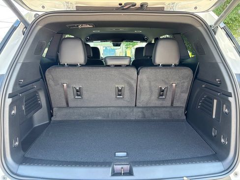 New 2026 GMC Acadia AT4 w/ Luxury Package AWD/4WD image 40
