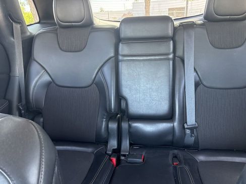 Used 2018 Jeep Cherokee Latitude Plus w/ Trailer Tow Group FWD image 14