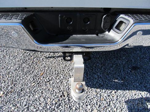 Used 2017 RAM 2500 Laramie w/ Convenience Group image 17