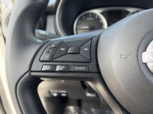 Used 2025 Nissan Kicks Play S image 22