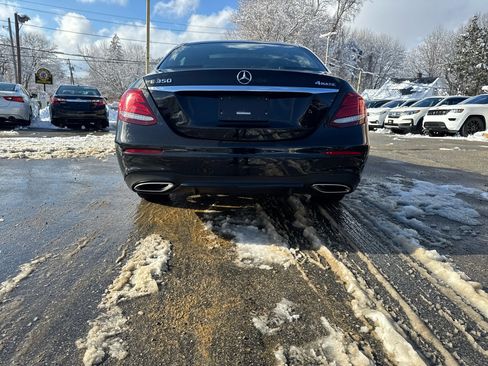 Used 2020 Mercedes-Benz E 350 4MATIC Sedan image 10