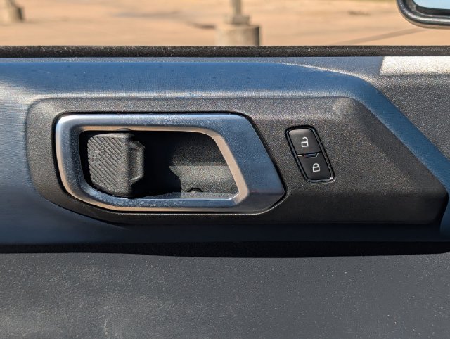 Used 2024 Ford Bronco Outer Banks AWD/4WD image 23