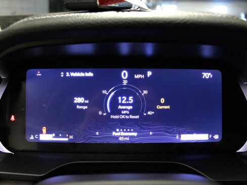 New 2025 Jeep Grand Cherokee Limited w/ Luxury Tech Group II image 10