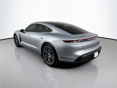 Certified 2021 Porsche Taycan 4S image 3