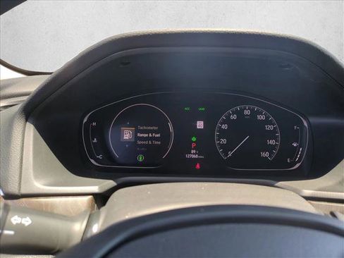 Used 2018 Honda Accord Touring image 11