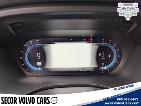 Certified 2023 Volvo XC60 B5 Plus w/ Climate Package image 13