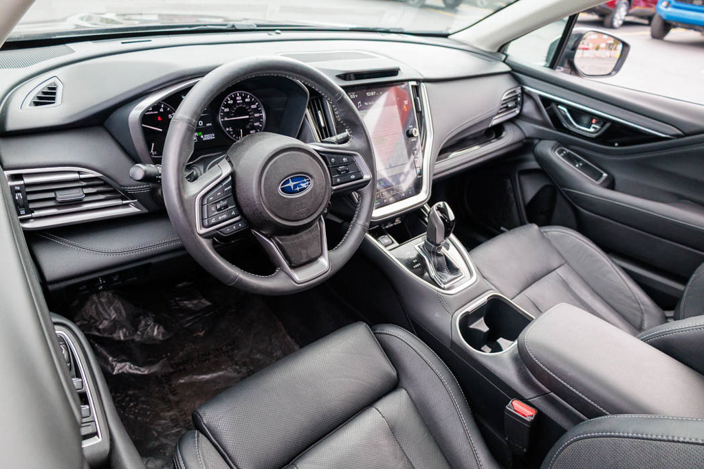 Used 2025 Subaru Outback Touring XT AWD/4WD image 19
