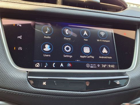 Used 2024 Cadillac XT5 Sportv w/ Technology Package AWD/4WD image 4