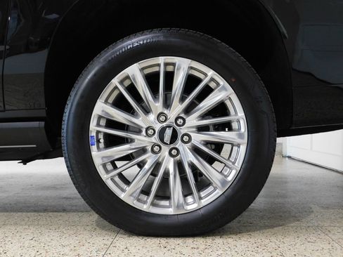 Used 2026 Cadillac Escalade ESV Luxury AWD/4WD image 97