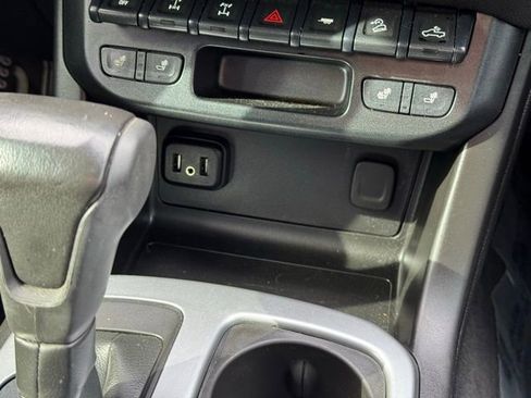 Used 2019 Chevrolet Colorado ZR2 image 15