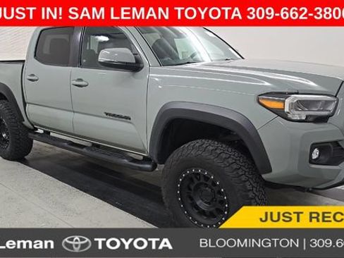 Used 2023 Toyota Tacoma TRD Off-Road w/ TRD Premium Off Road Package AWD/4WD image 1