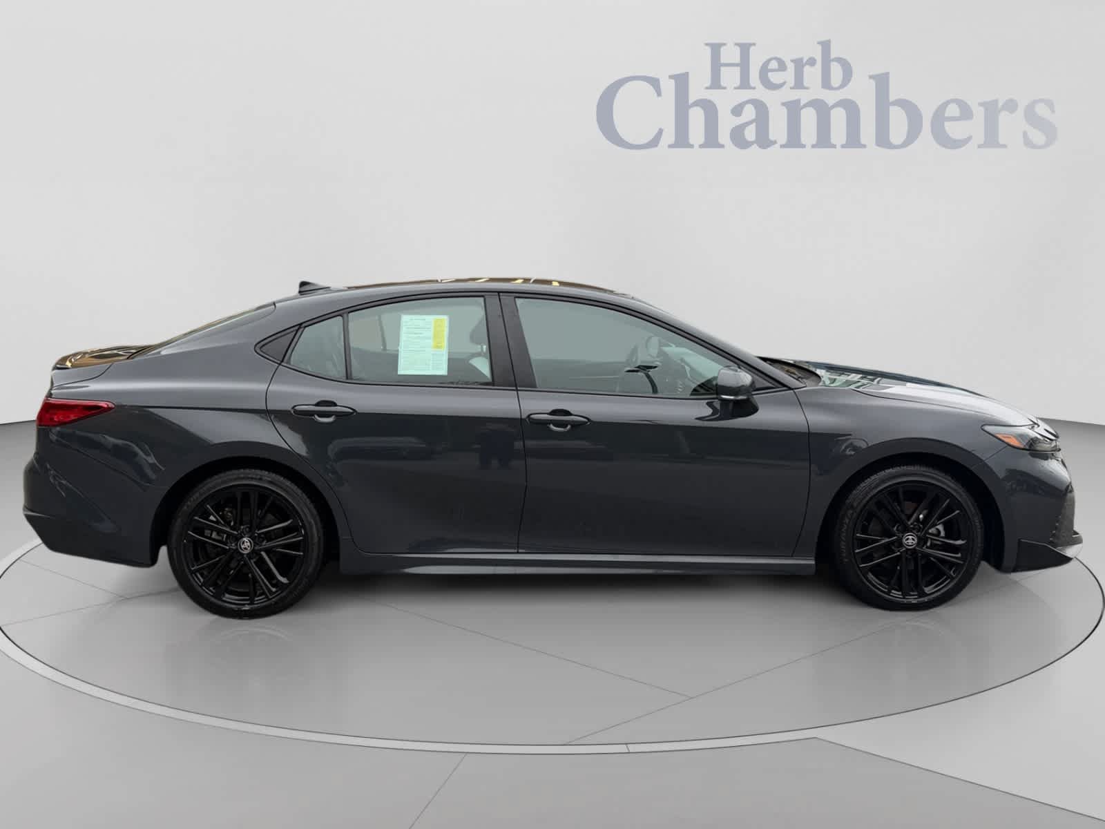 Used 2026 Toyota Camry SE FWD image 11