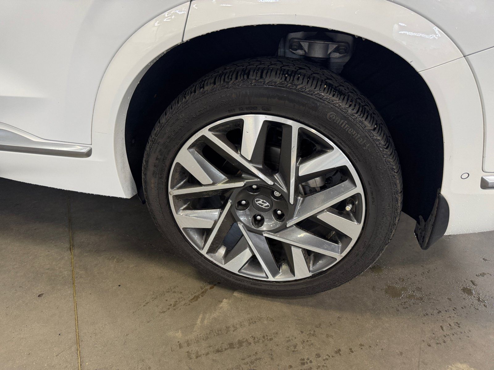 Used 2023 Hyundai Santa Fe Calligraphy FWD image 21