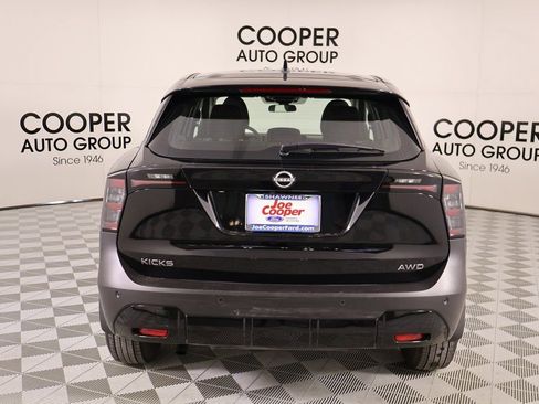 Used 2025 Nissan Kicks S image 20