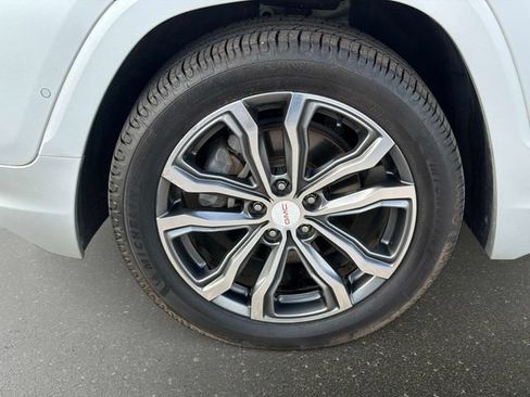 Used 2018 GMC Terrain Denali w/ Advanced Safety Package FWD image 10