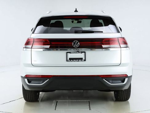 New 2026 Volkswagen Atlas Cross Sport SE image 8