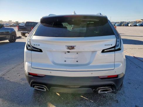 Used 2023 Cadillac XT4 Sport w/ Cold Weather Package image 4