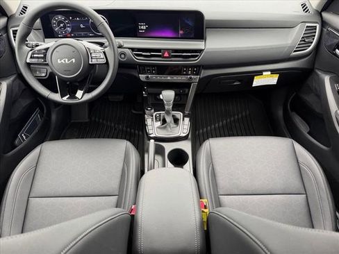 New 2026 Kia Seltos EX image 15