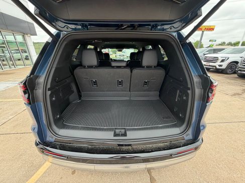 New 2026 GMC Acadia Denali w/ Super Cruise Package FWD image 25