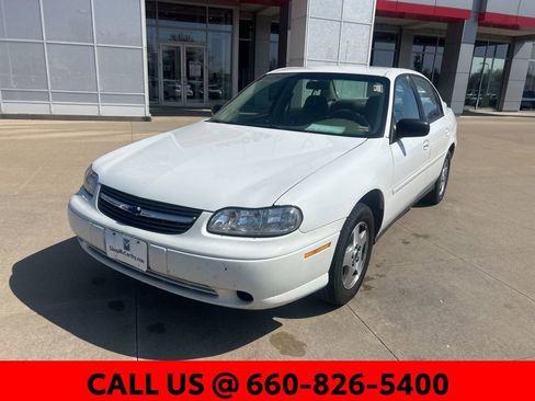 Used 2003 Chevrolet Malibu V6 w/ Preferred Equipment Group 1 image 2