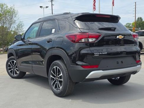 New 2026 Chevrolet TrailBlazer LT w/ Convenience Package AWD/4WD image 12