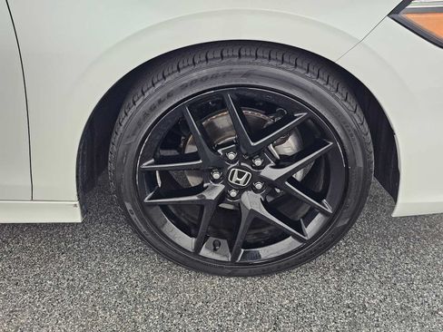 Used 2023 Honda Civic Sport image 9