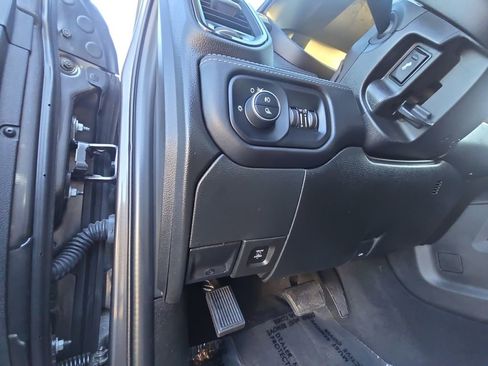 Used 2023 RAM 2500 Limited image 23