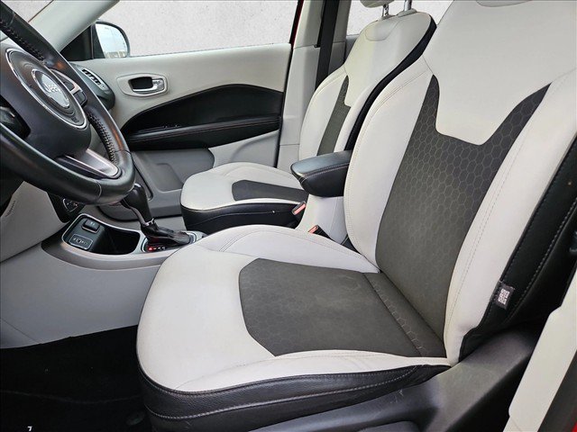 Used 2019 Jeep Compass Latitude w/ Popular Equipment Group FWD image 17