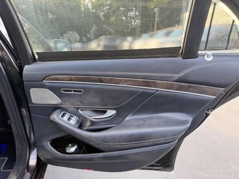 Used 2015 Mercedes-Benz S 550 4MATIC Sedan image 27