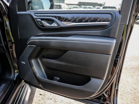 Used 2024 GMC Yukon Denali w/ Advanced Technology Package AWD/4WD image 22