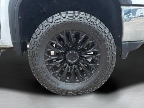 Used 2020 GMC Sierra 2500 SLE w/ Convenience Package AWD/4WD image 9