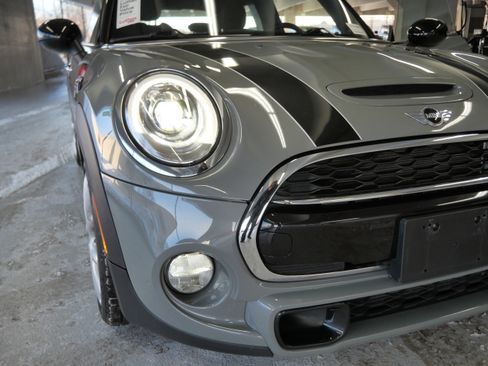 Used 2018 MINI Cooper S image 16