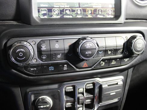 Used 2022 Jeep Wrangler Unlimited Rubicon 4xe w/ Steel Bumper Group image 22