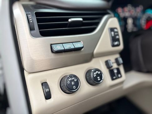 Used 2017 GMC Yukon Denali w/ Open Road Package image 33