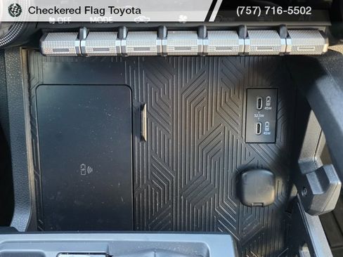 Used 2024 Toyota Tacoma Limited w/ Limited Package (LT) image 20