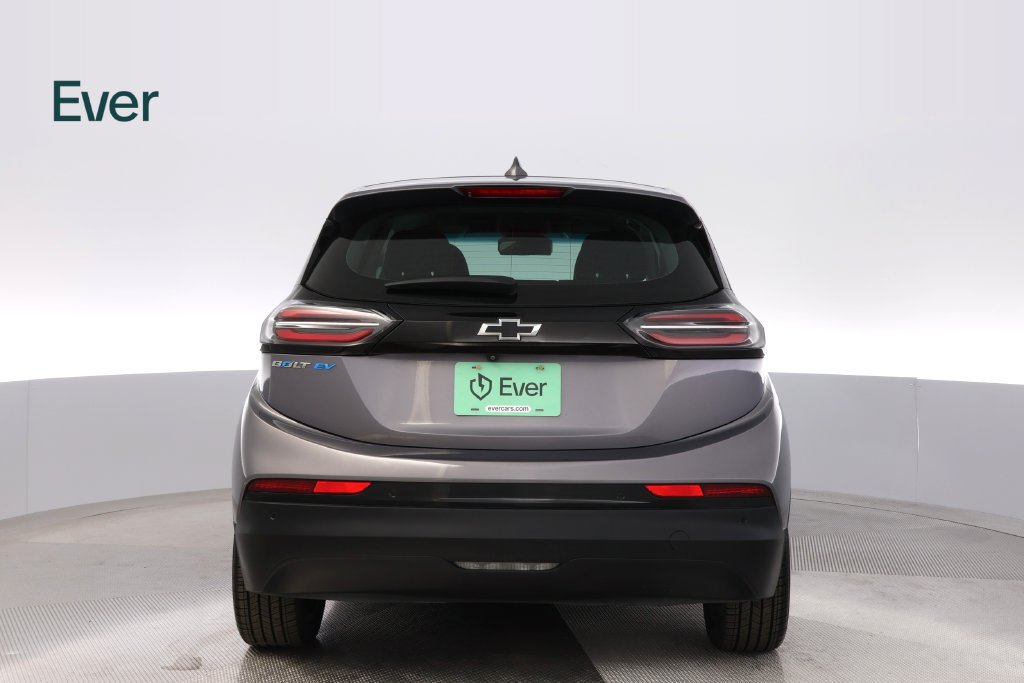 Used 2022 Chevrolet Bolt LT w/ Infotainment Package FWD image 15
