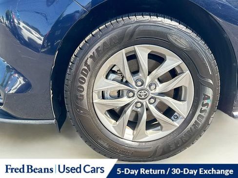 Used 2024 Toyota Sienna LE w/ LE Plus Package AWD/4WD image 39