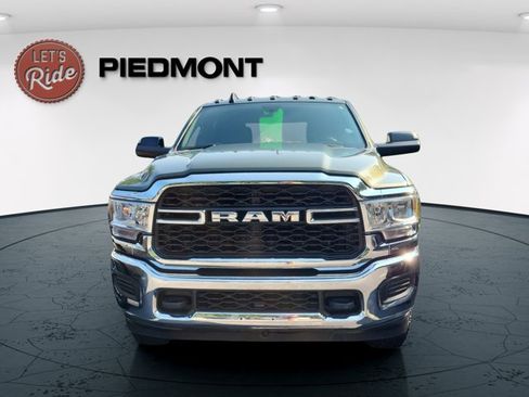 Used 2022 RAM 2500 Tradesman AWD/4WD image 2