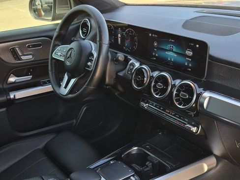 Certified 2021 Mercedes-Benz GLB 250 image 12