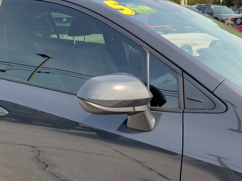 Used 2025 Toyota Corolla LE image 9