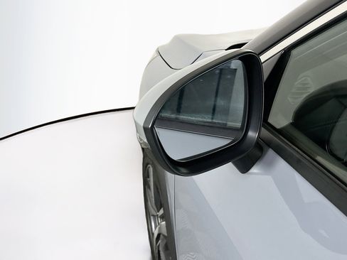 Used 2023 Nissan Rogue SL image 16