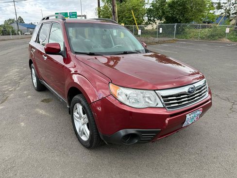 Used 2010 Subaru Forester 2.5X Premium AWD/4WD image 7