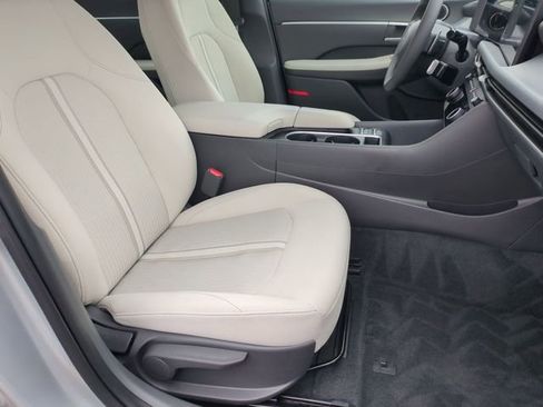 Certified 2024 Hyundai Sonata SEL FWD image 18