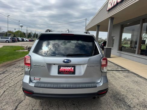 Used 2018 Subaru Forester 2.5i Premium w/ Popular Package #3A AWD/4WD image 4