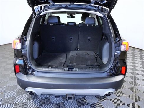 Certified 2022 Ford Escape Titanium w/ Class II Trailer Tow Package image 9