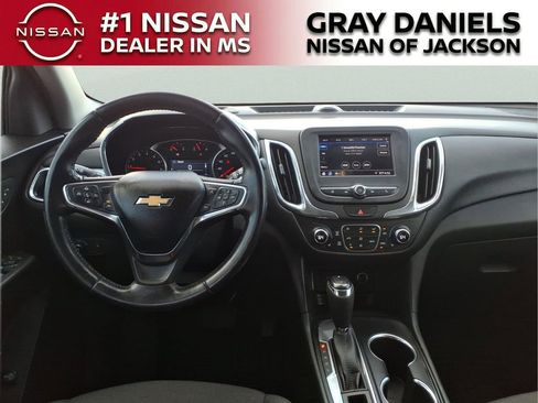 Used 2020 Chevrolet Equinox LT image 10